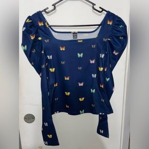 Bitterly ruffled shoulder long sleeve